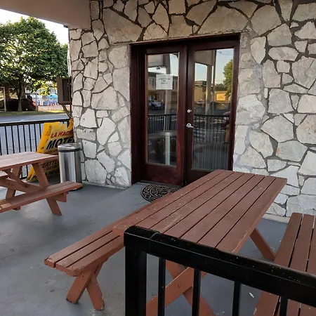 La Hacienda Motel-2